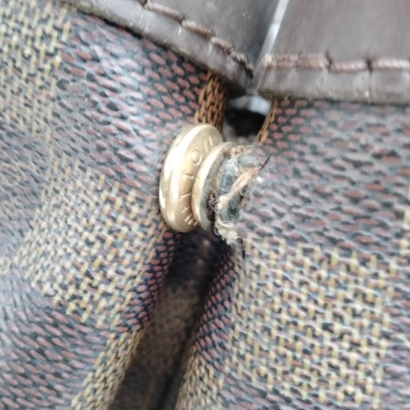 Louis Vuitton. Tote Bag. Great condition. Exterior/interior minimal wear. - Picture 9 of 9